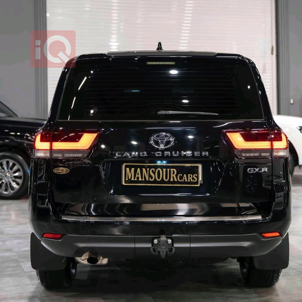 تويوتا لاندكروزر